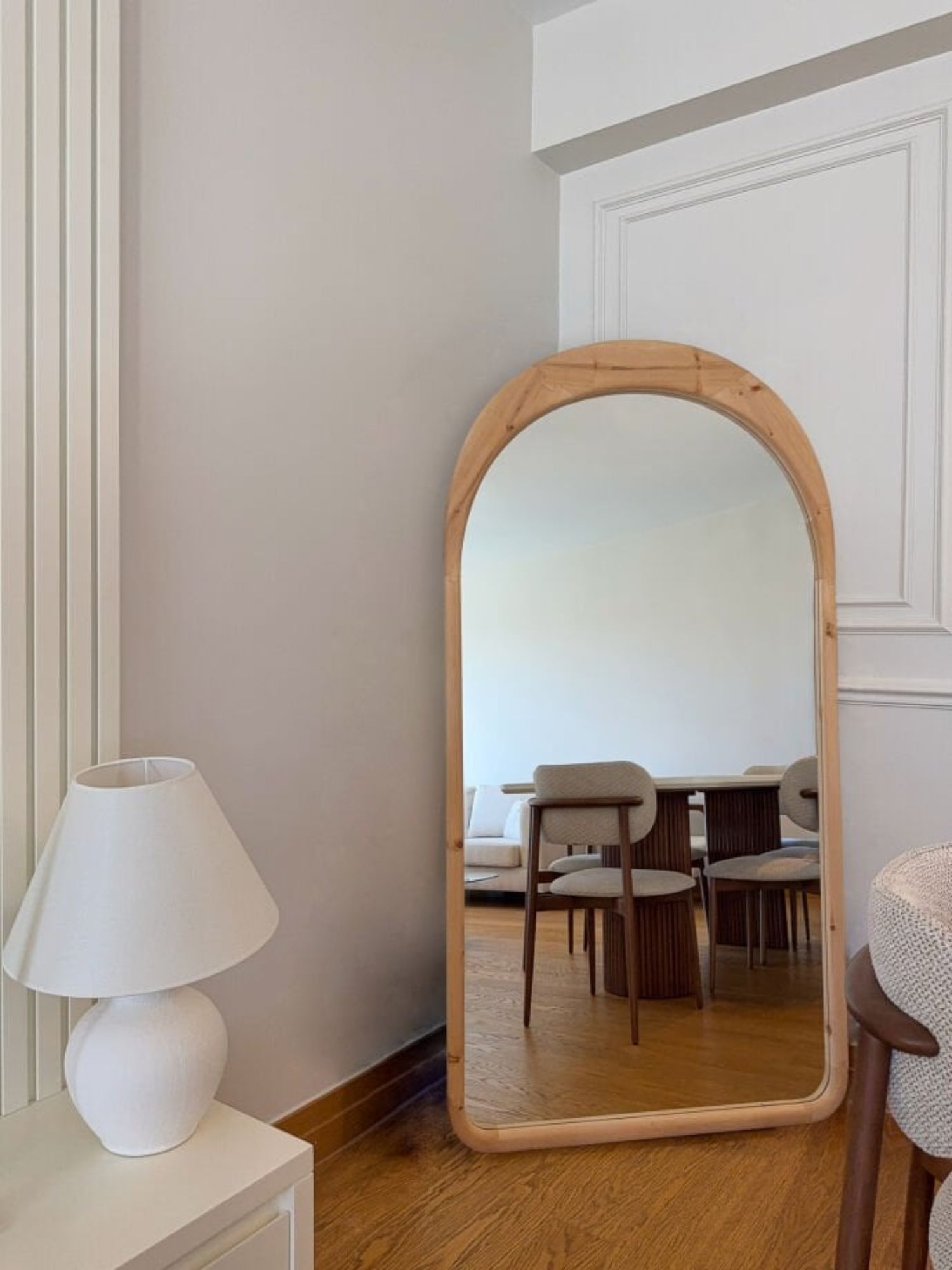 Lina – Oval Spejl med Træramme 180x80 cm